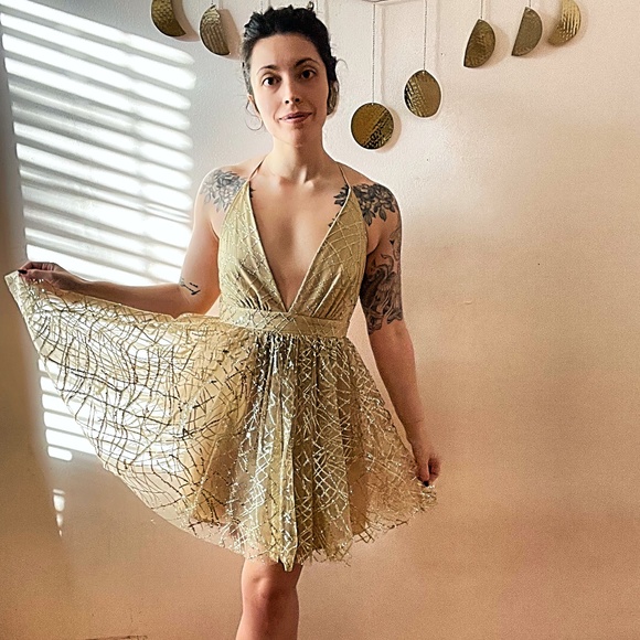 Gold Sparkle Dress - Picture 3 of 4